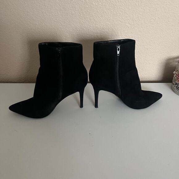 Black suede ankle boots - Picture 2 of 6